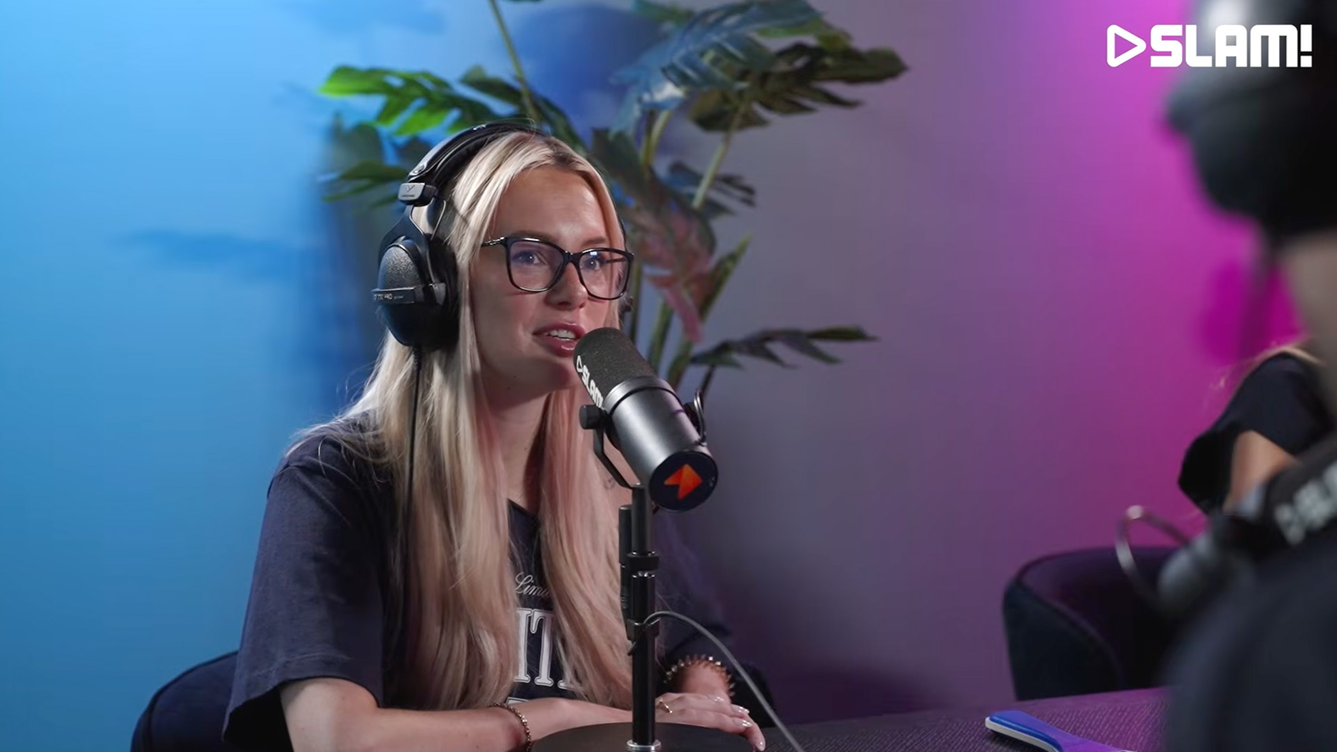 VIDEOS VIDEOS "Jullie gaan nu mee naar het bureau!" - De Jury Podcast | SLAM! 22 september 2026, 17:08 uur